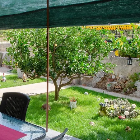 With A Parking Space Rogoznica - 18086 Apartment Rogoznica (Sibenik-Knin)